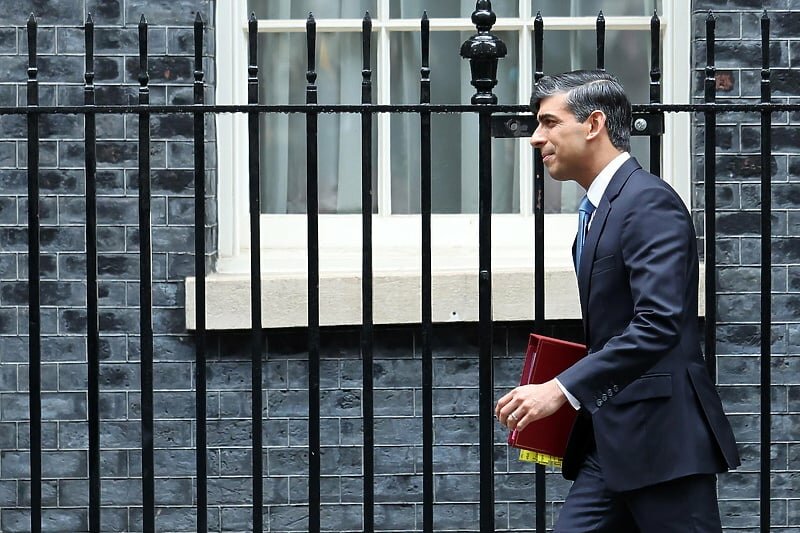 Britanski sudovi presuđuju protiv Sunakove strategije za zadržavanje biračke podrške Konzervativne stranke