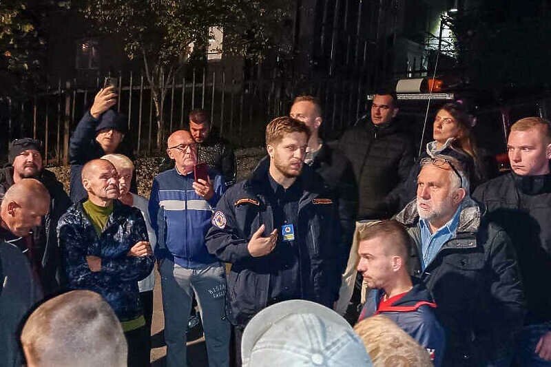 Kritike lokalne vlasti i apel za pomoć - Katastrofa prijeti naselju Širokača