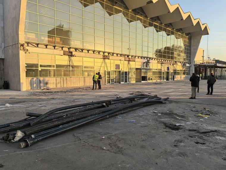 Tragedija na Željezničkoj stanici u Novom Sadu: Proglašen Dan žalosti u cijeloj Srbiji