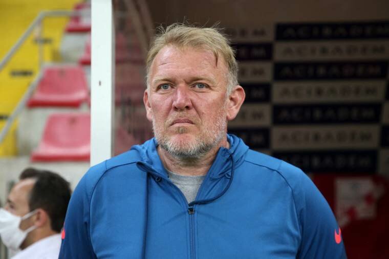 Robert Prosinečki otkriva: Zvezda nema šanse protiv Barselone, ali će domaća podrška biti velika prednost!