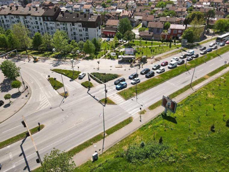 Novi kružni tok u izgradnji: Počela izmjena saobraćaja na raskrsnici u Novom Sadu