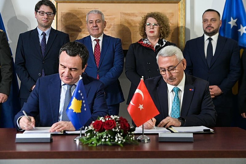 Kurti: Novo partnerstvo s turskom kompanijom ključno za zaštitu Kosova i ispunjenje NATO standarda