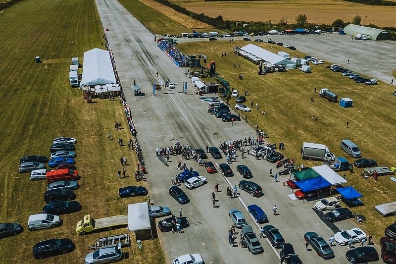 Nepredviđeni incident: Pregrijane gume na automobilu uzrok ozljeda dvoje ljudi