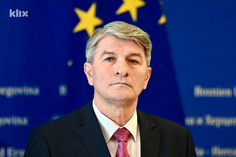 Nezakonito obavljanje dužnosti: Prijedlozi za razrješenje direktora Instituta, Agencije i SIPA-e