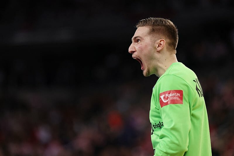 Hrvatska dominirala u prvom dijelu, a Dominik Kuzmanović odbranio čak 17 puta