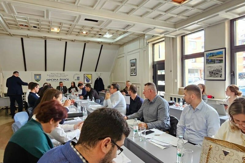 Širenje zabrane novinarskog pristupa u lokalnim zajednicama - pitanje medijske slobode i transparentnosti vlasti