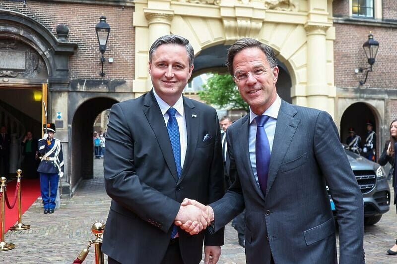 Srebrenica u fokusu: Rutte i Bećirović razgovarali o usvajanju Rezolucije o genocidu i izgradnji memorijala u Haagu