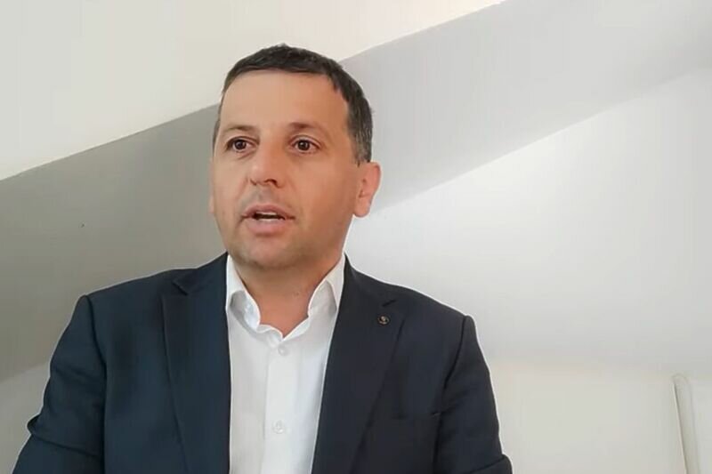 Vukanović se ne obeshrabruje: Iako osuđen na plaćanje, nastavit će kritizirati vlast