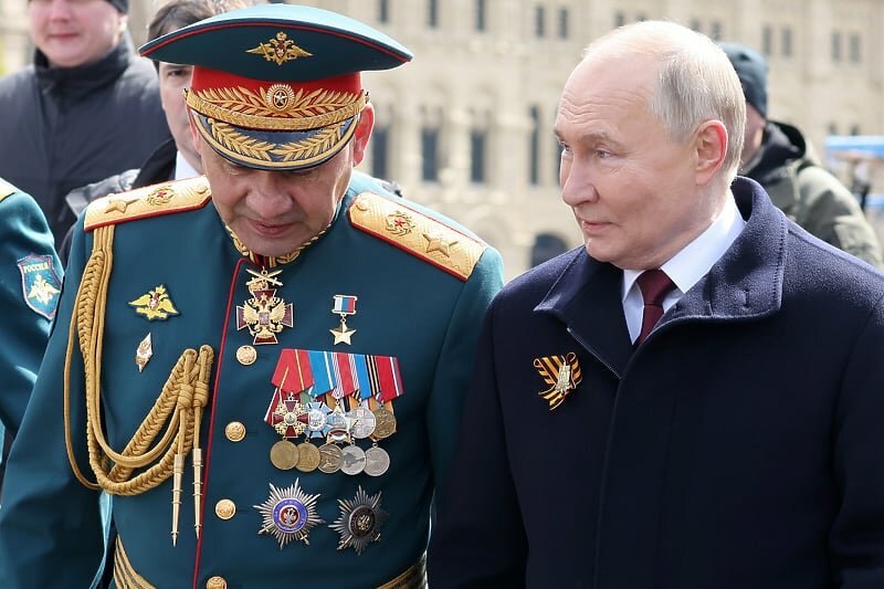 Ova stabilnost u vrhu sigurnosnog aparata pomaže Putinu da održi čvrstu kontrolu nad ruskim društvom i spriječi bilo kakvu unutarnju opoziciju