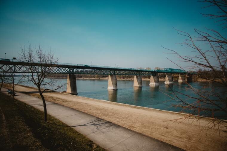 Kriza na graničnim prelazima: Vozači izbjegavaju putovanja u susjedne zemlje