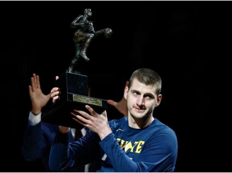 Nikola Jokić osvojio treći put zaredom titulu za najboljeg igrača u NBA ligi, Amerikanci nemaju dilemu ko je najdominantniji