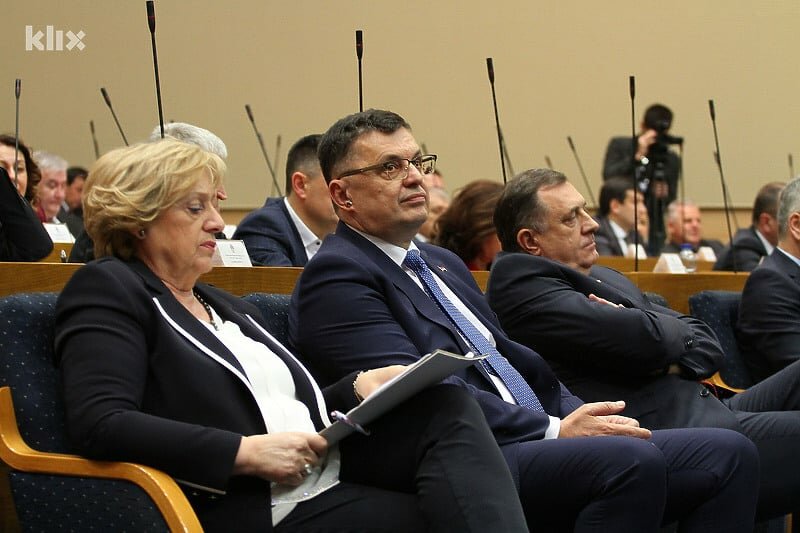 Sukob mišljenja: Nova sjednica o vitalnim nacionalnim interesima u RS-u