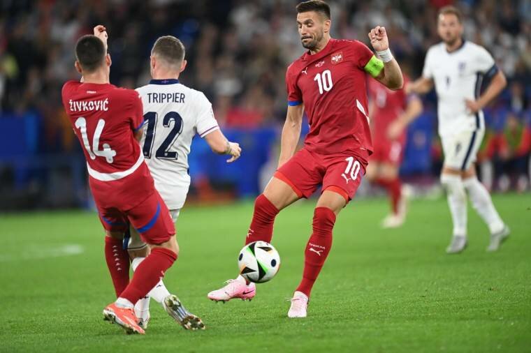 Srbija optimistična za prolaz u nokaut fazu, ali Tadić tvrdi da je moglo bolje protiv Engleske