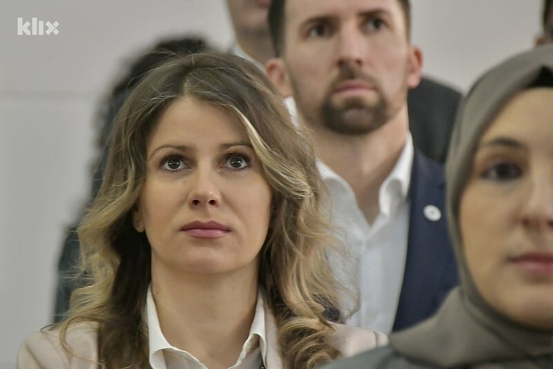Smjena dugogodišnjeg direktora federalne uprave na zahtjev: Vlada odobrila imenovanje privremenih članova Nadzornog odbora