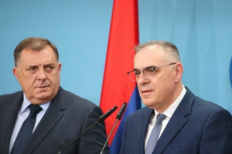 SNSD i partneri se rugaju narodu: Prihvatanje izbornih uslova kao žrtva za sopstveni interes