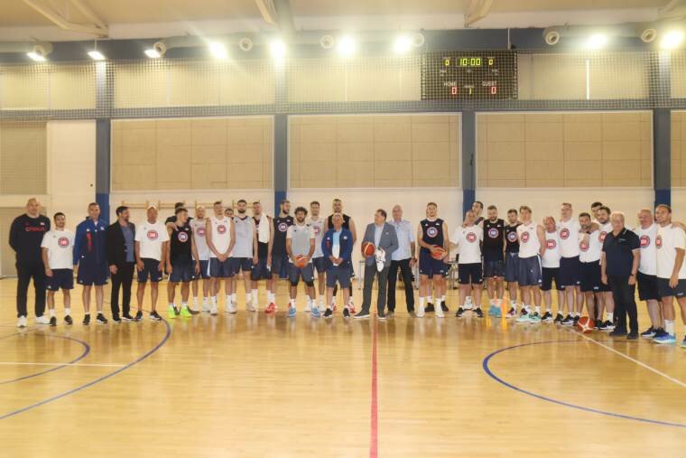 Dodik: Srpski košarkaši ponos srpskog naroda i promotori sporta u svijetu