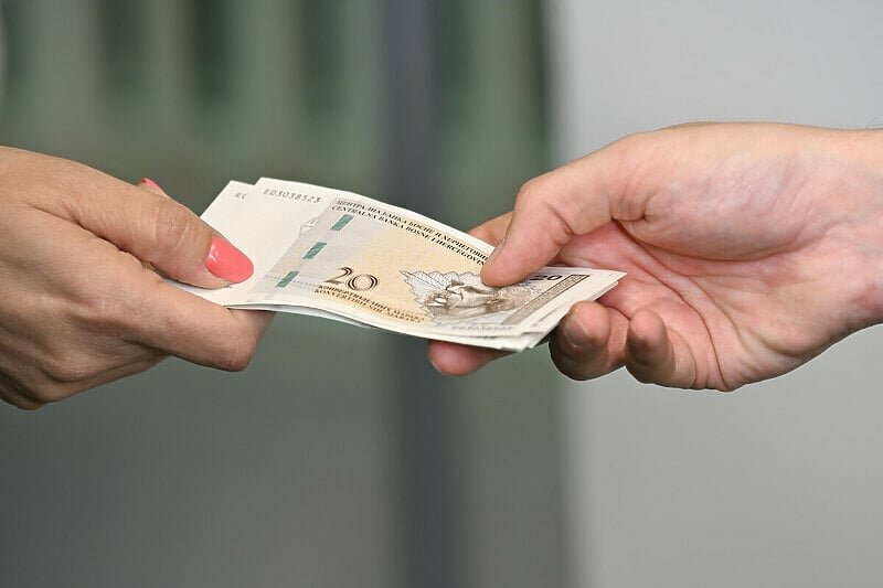 Procedura za povrat novca - podnošenje zahtjeva u bilo kojoj ispostavi Porezne uprave