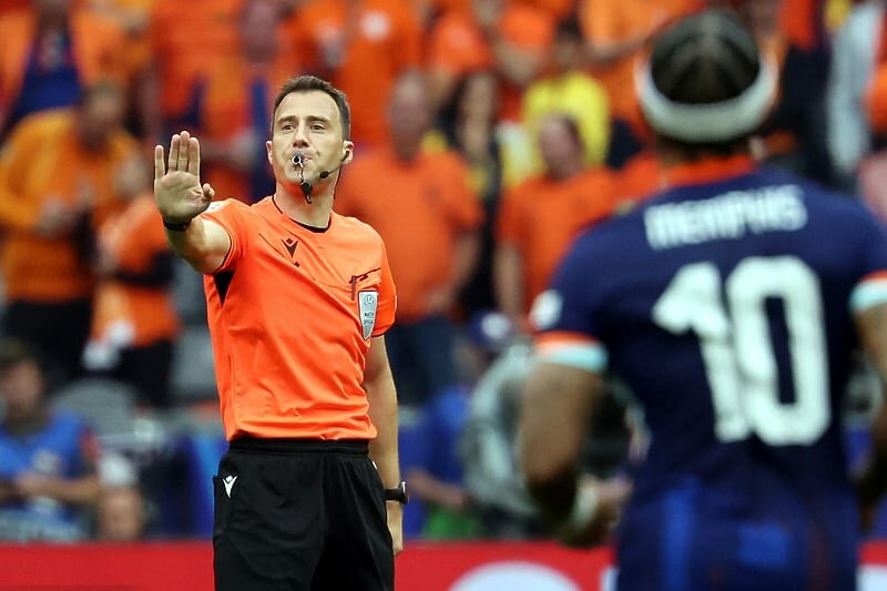 Sukob interesa ili poštivanje odluka UEFA-e? Glavni sudija na polufinalu Eura pod povećalom javnosti