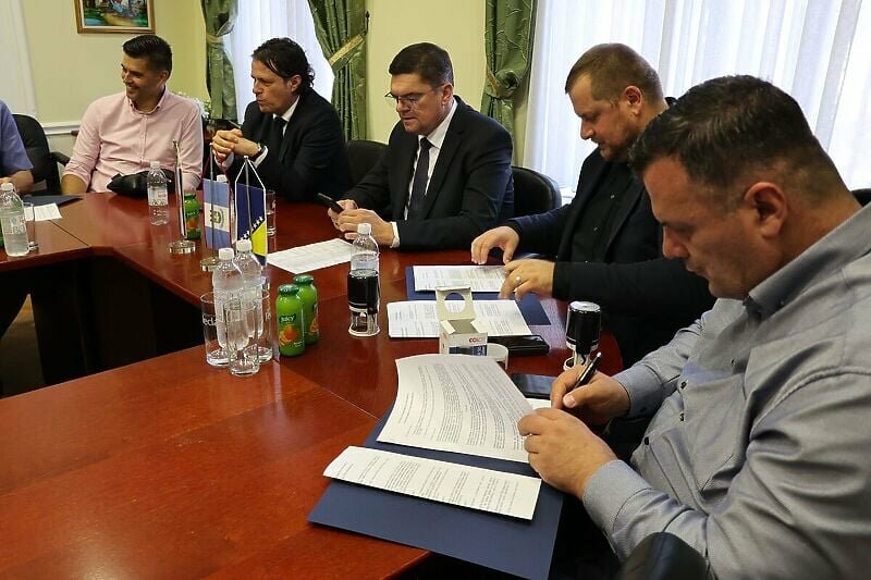 Lokalne zajednice u Hercegovini dobile više od 2 milijuna KM za projekte Ministarstva urbanističkog planiranja