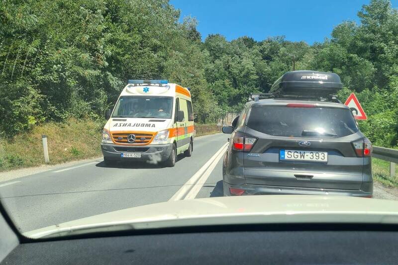 Poziv na strpljenje i oprez: Nesreća u tunelu Karaula izazvala haos na putevima ZDK