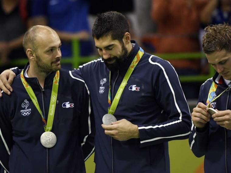 Istinski lider: Nikola Karabatić dobija počast da nosi zastavu Francuske na ceremoniji otvaranja Olimpijskih igara