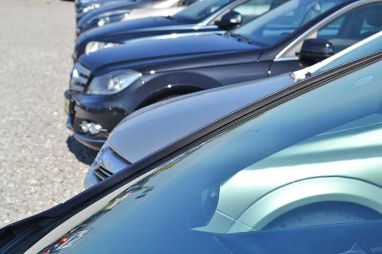 Nastavlja se trend starenja voznog parka u RS - više od polovice vozila starije od 15 godina