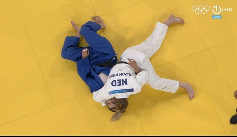 Nova nada za medalju Bosne i Hercegovine - Lana Pudar nastupa u kvalifikacijama za 200 metara delfin u Parizu