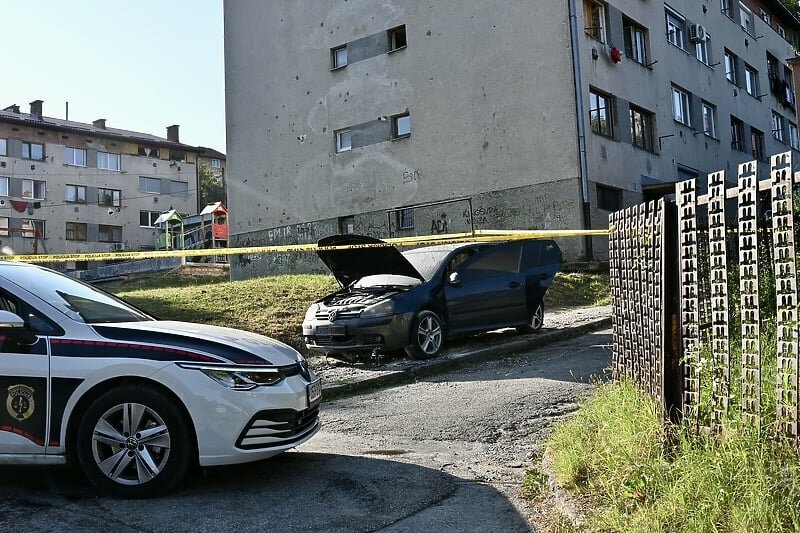Još jedan slučaj paljenja automobila: Golf V uništen u kasnim satima u selu Švrakinom