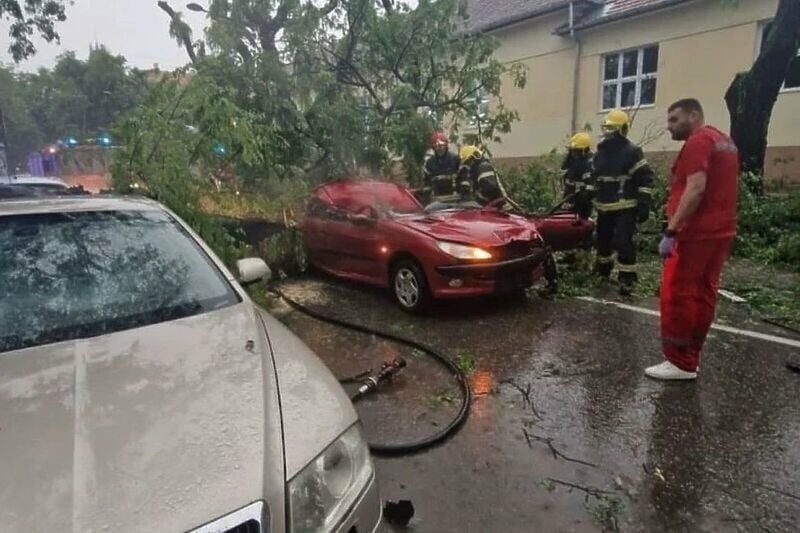Tragičan ishod nevremena u Somboru, ministar unutrašnjih poslova upozorava na opasnost