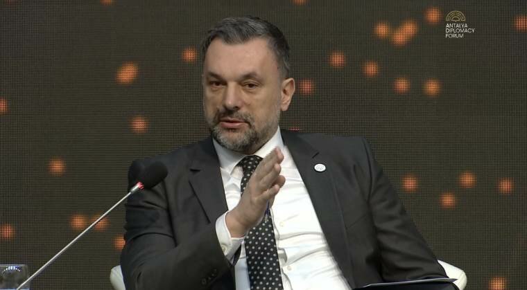 Skandal u političkim krugovima: Lider stranke pod lupom zbog navodne korupcije u BH Telekomu