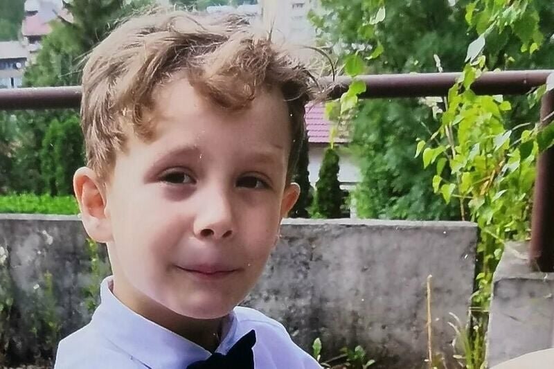 Udruženje Pomozi.ba pokreće akciju za prikupljanje novca za liječenje malog Amara Selimovića