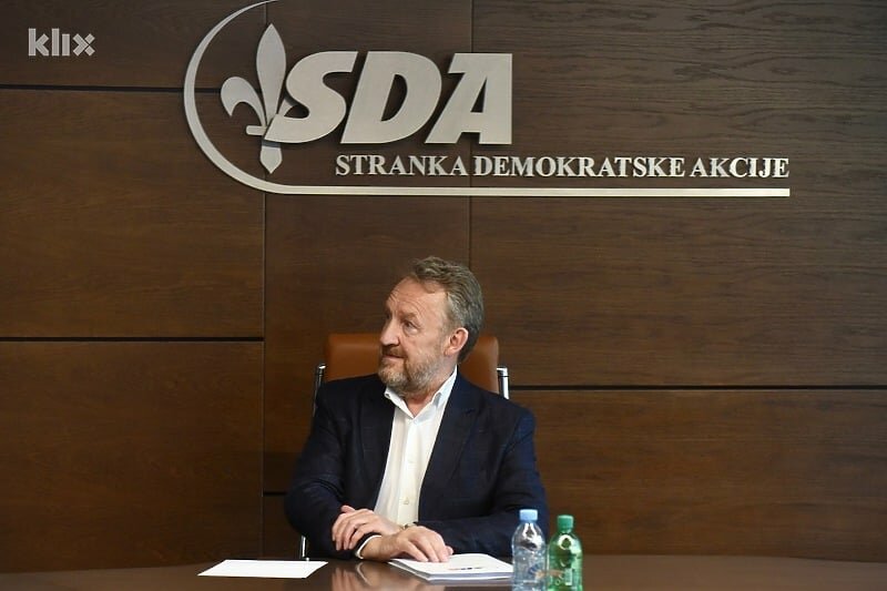 Dodikove laži mogu koštati RS-a: Investitori upozoreni na nezakonitost poslovanja sa državnom imovinom