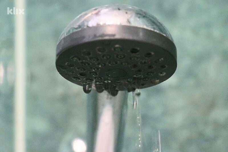 VIK ignorira probleme sa vodom u Sarajevu: Da li su izbori ili nebriga uzrok nedostatka informacija?