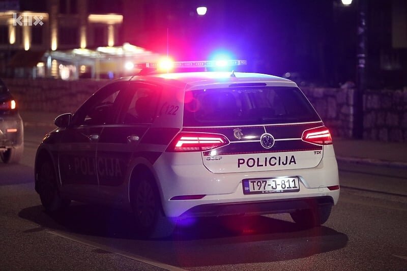 Policija zaplijenila oružje nakon sukoba navijača u Sarajevu, četiri maloljetnika zadržana u pritvoru